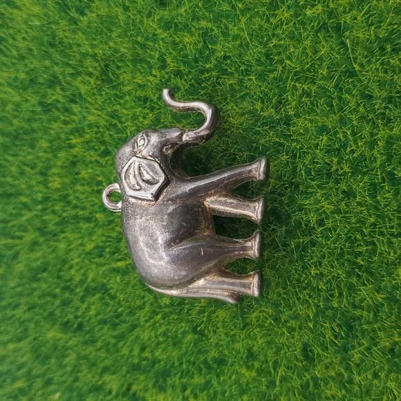 Antique Sterling Silver Elephant Charm P317